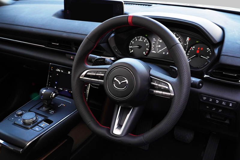 Sports Steering Wheel Autoexe マツダ車チューニング カスタマイズ